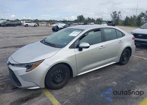 2024 Toyota Corolla Le z USA, uszkodzony, nr VIN 5YFB4MDE5RP109857